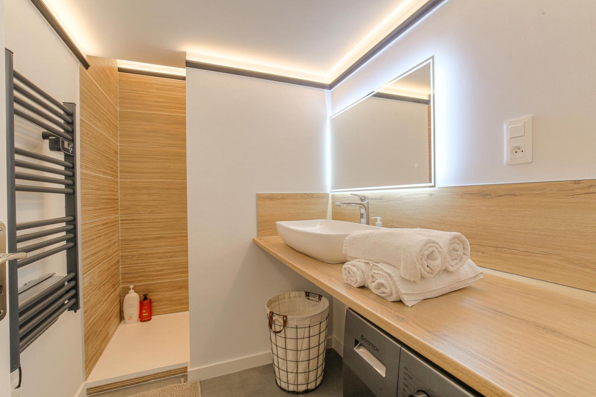 L Original - Travelhome - Free Wifi - 6 Travelers Villefranche-sur-Saône Εξωτερικό φωτογραφία